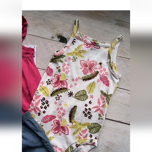 Carter's 3pc Floral Print Tank Bodysuit With Tank And Shorts Pink White 18 Month - Picture 3 of 5